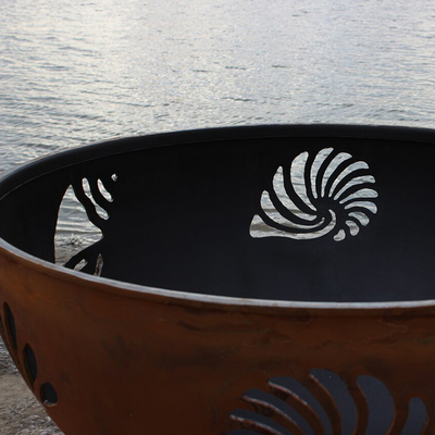 Outdoor Corten Steel Fire Pit Okrągły Czarny Pre Rusted