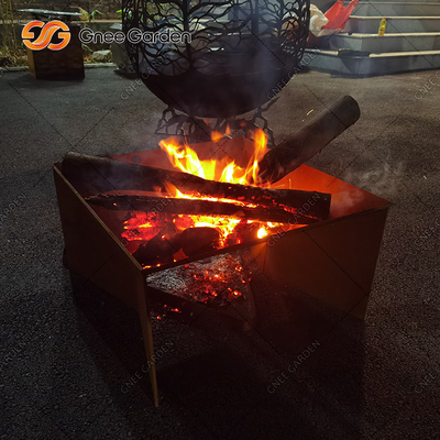 Opalany drewnem stal kortenowa Metalowy kominek ogrodowy i grill