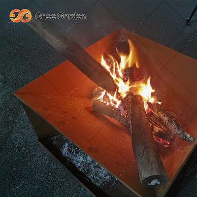 Opalany drewnem stal kortenowa Metalowy kominek ogrodowy i grill