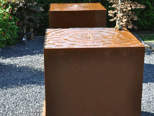 1100 mm Kwadratowe metalowe ozdoby ogrodowe Stal Corten Water Feature