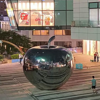 Gnee Garden 3,5 m grafika ze stali nierdzewnej w kształcie jabłka do dekoracji Plaza