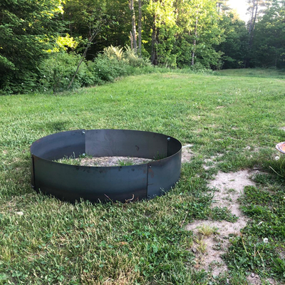Outdoor Corten Steel Fire Pit Garden Round Fire Bowl Opalany drewnem w kolorze czarnym