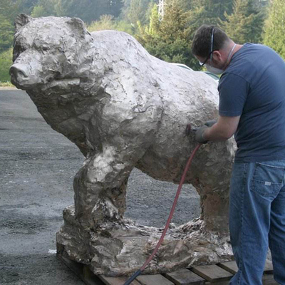 Gnee Garden Outdoor Bronze Niedźwiedź polarny Rzeźba Life Size Dostosowany