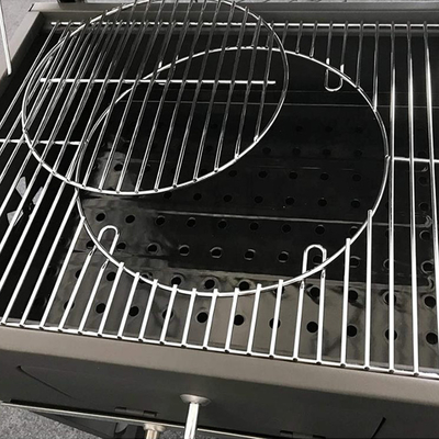 Grill na węgiel drzewny Zewnętrzny ze stolikami Ruszt w systemie rusztowym Grille węglowe Grille na świeżym powietrzu Gotowanie na świeżym powietrzu