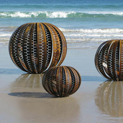 Streszczenie Hollow Out Sphere Corten Steel Sculpture Metal Art Statues