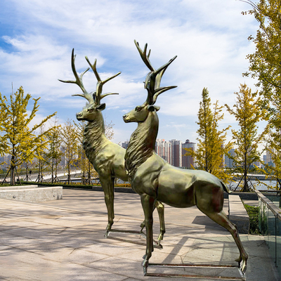 Certyfikat CE Zewnętrzna rzeźba z brązu Brązowa statua łosia Life Size Dekoracyjne