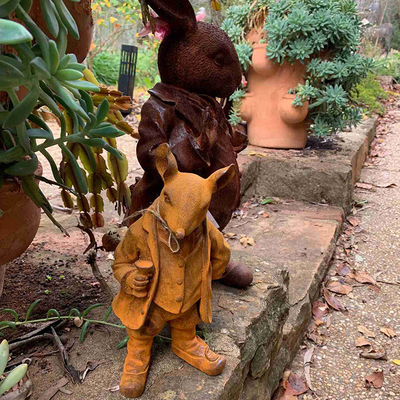 Żeliwo zardzewiałe Life Size Outdoor Deer Statues OEM Service