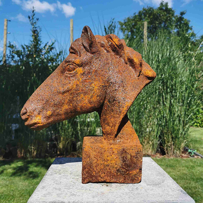 Żeliwo zardzewiałe Life Size Outdoor Deer Statues OEM Service